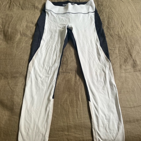 Outdoor voices techsweat 7/8 zoom leggings - Picture 4 of 4